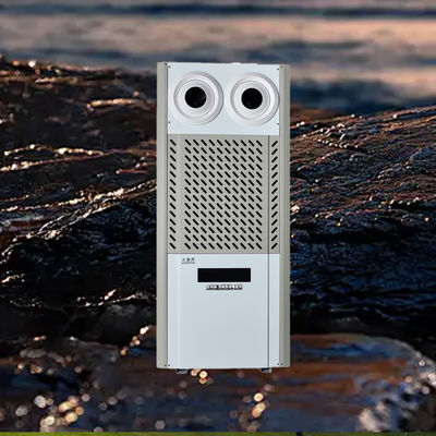 Un buon prezzo. Condizionatore d'aria industriale a risparmio energetico con tensione/frequenza 380 V 3N/50 Hz per temperatura applicabile da -7°C a 43°C e refrigerante R22/2400 G In linea